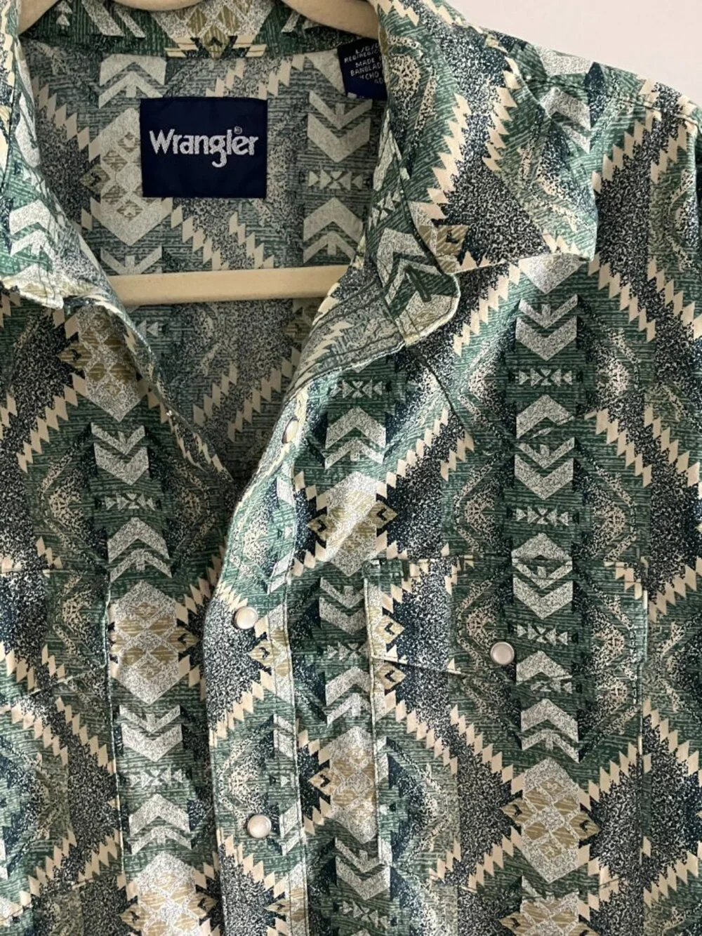 Wrangler Shirt Mens Large Green/Tan Aztec Western Pearl Snap Long Sleeve Casual. - Picture 4 of 11